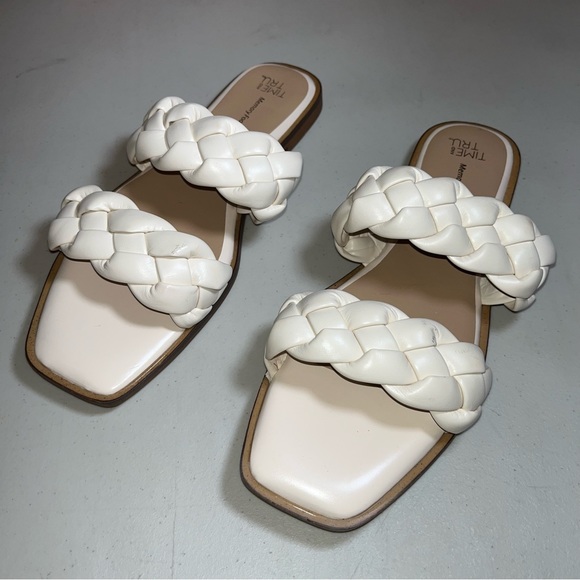 Time And Tru Women's Ivory Slip On Sandals Size 8 brand new memory foam - Picture 2 of 6